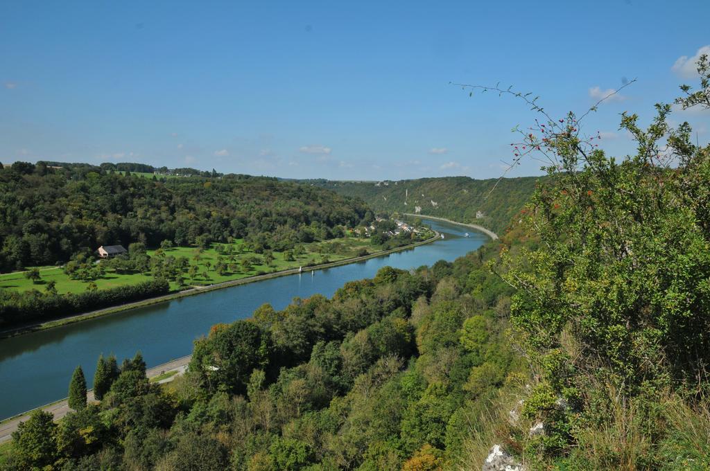 Village De Vacances Waulsort Hastiere-par-dela Zewnętrze zdjęcie